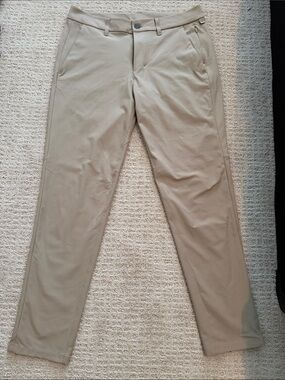 LULULEMON athletica Men's Slim Stretch Chinos - Beige